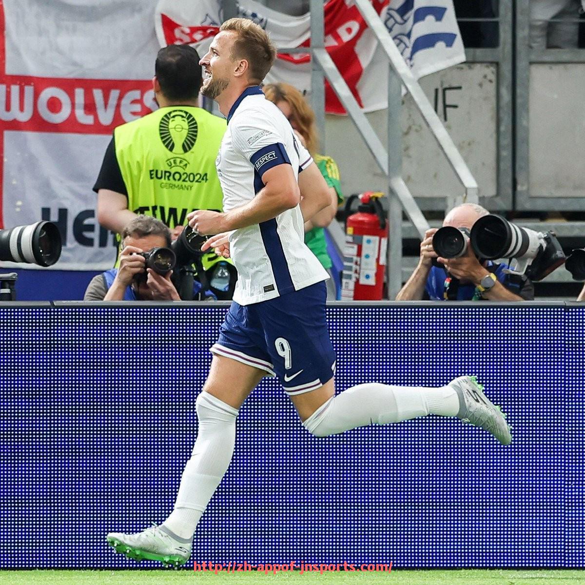 江南体育APP-世界足球权力重组：2025年世俱杯在全球足球体系中的新角色