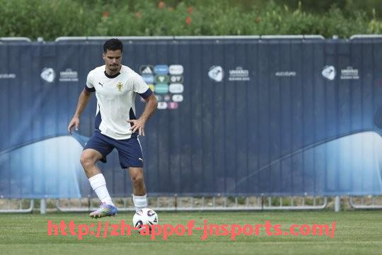 江南体育APP-足球经理游戏中英超最值得选择的球队推荐指南