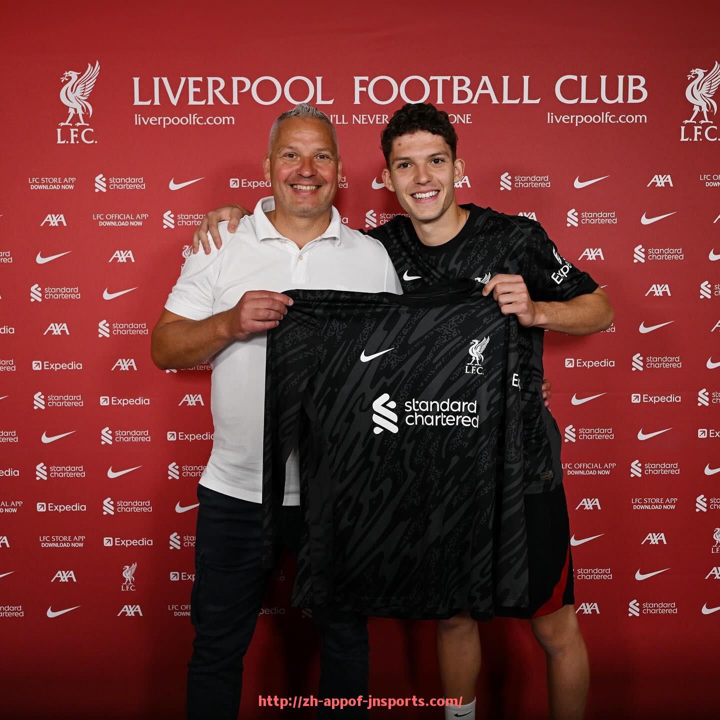 江南体育APP-新赛季火箭队球员高清图片合集